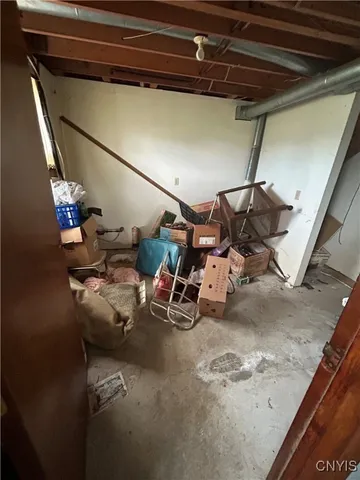 $170,000 | 9 Anderson Circle, Auburn, NY 13021