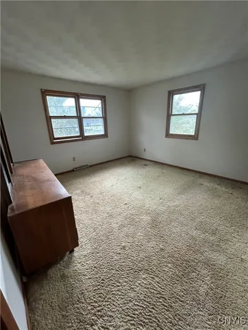 $170,000 | 9 Anderson Circle, Auburn, NY 13021