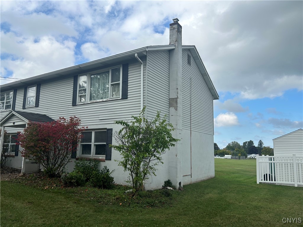 9 Anderson Circle Auburn, NY 13021 - Photo 2 of 19