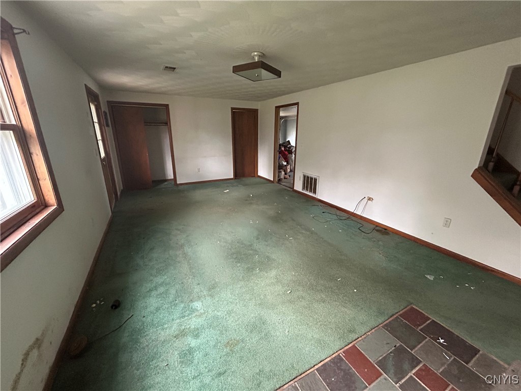 9 Anderson Circle Auburn, NY 13021 - Photo 7 of 19