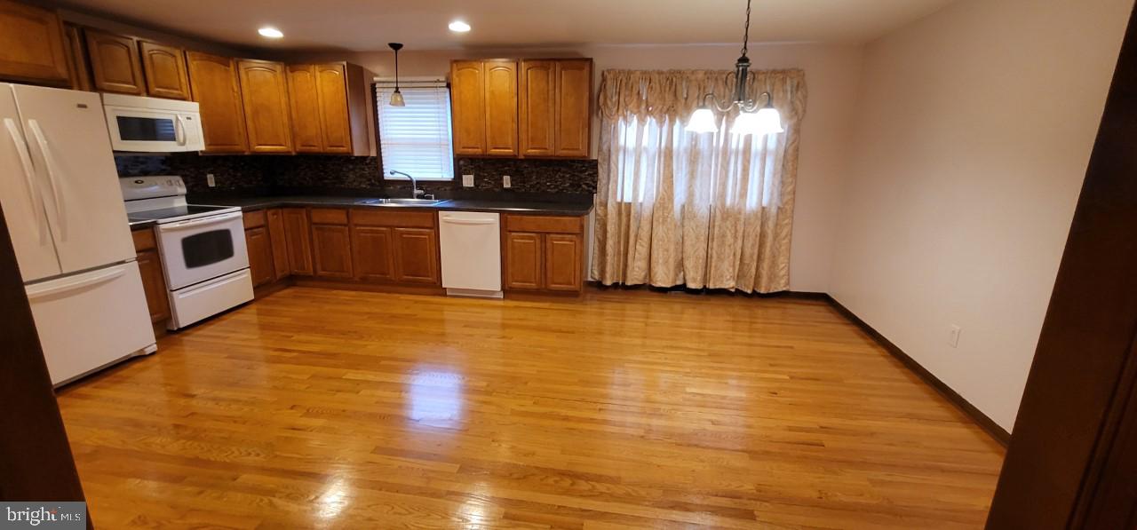 40 Longleaf Lane Bear, DE 19701 - Photo 8 of 24 Kitchen