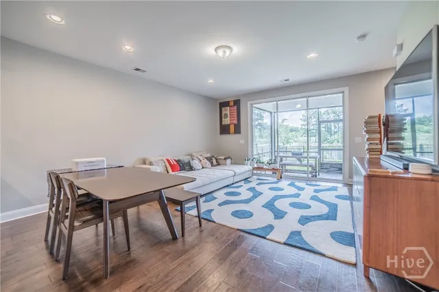 $1,900 | 226 Lake Lily Drive, Richmond Hill, GA 31324