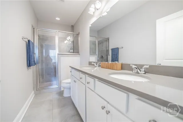 $1,900 | 226 Lake Lily Drive, Richmond Hill, GA 31324