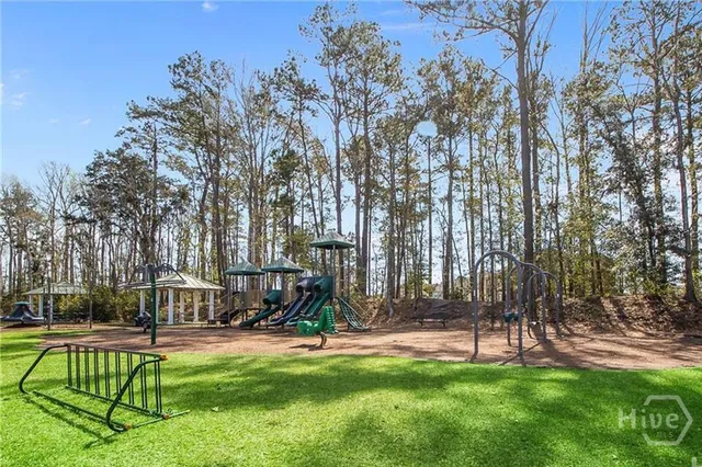 $1,900 | 226 Lake Lily Drive, Richmond Hill, GA 31324