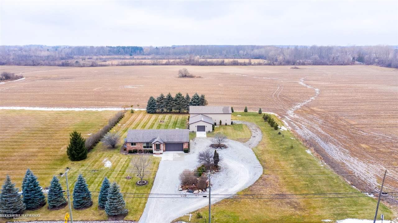 7675 Sayles Road Yale, MI 48097 - Photo 38 of 39 50002829-37.JPG