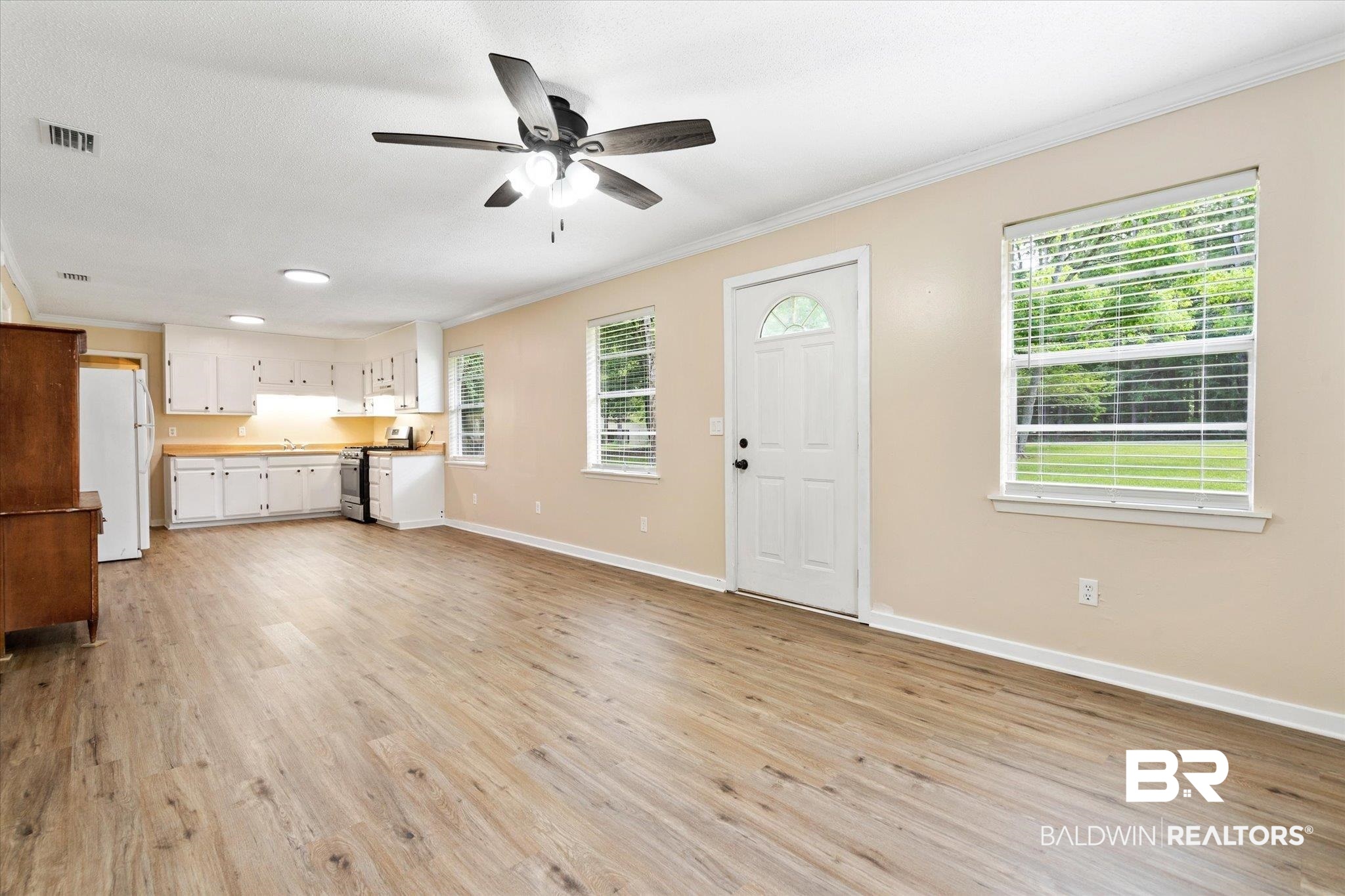 6851 North Lake Road Semmes, AL 36575 - Photo 3 of 18