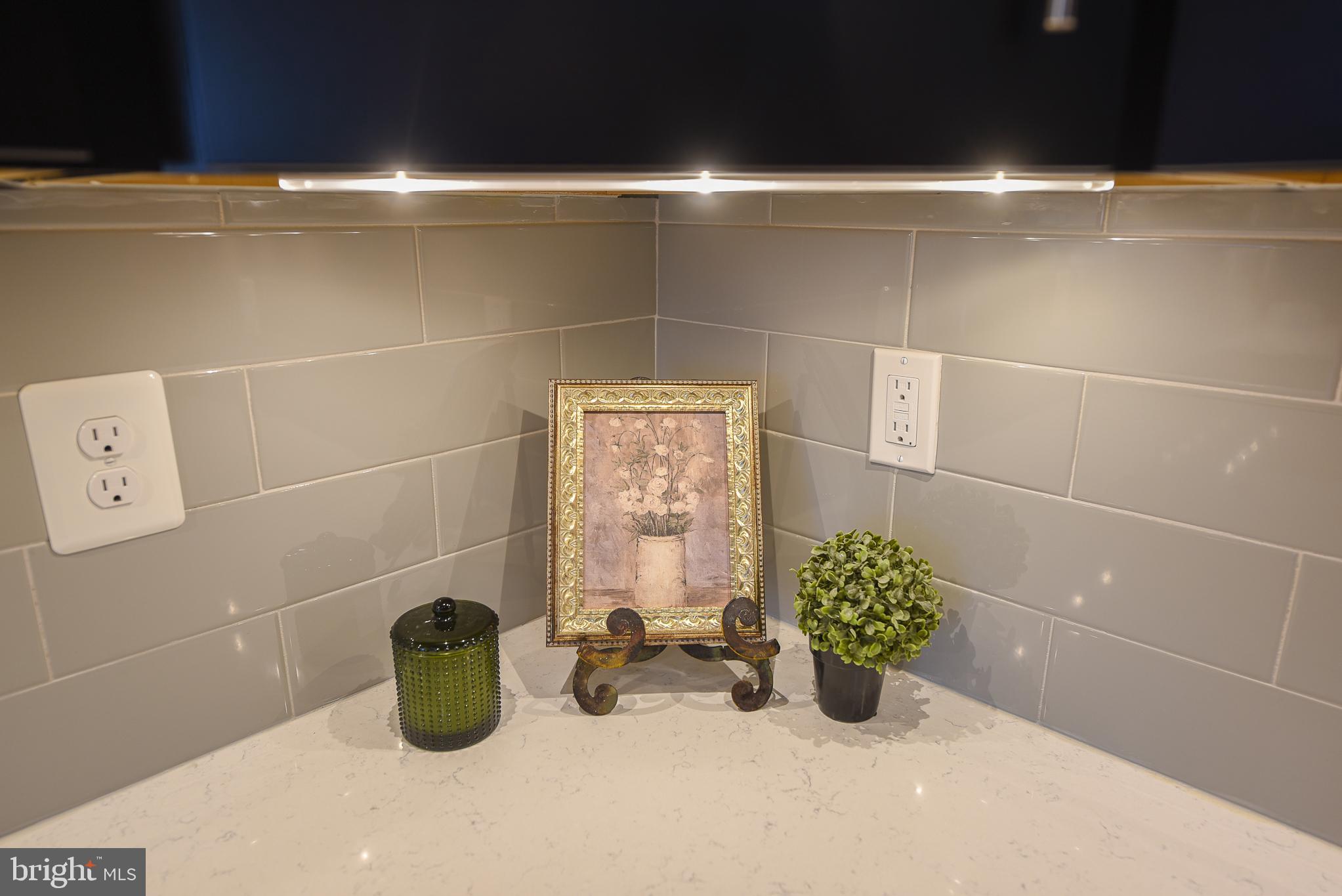 32659 Widgeon Road, Unit 367 Ocean View, DE 19970 - Photo 11 of 54 Subway tile backsplash
