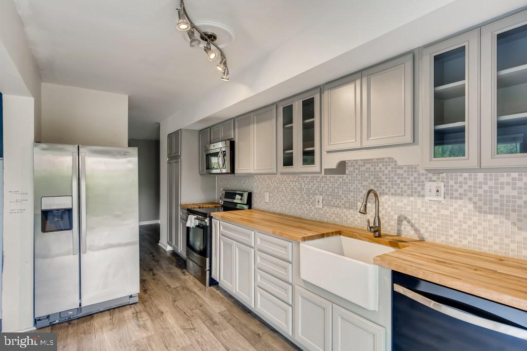 2101 Pitney Road Baltimore, MD 21234 - Photo 22 of 28 Gallery Image 22
