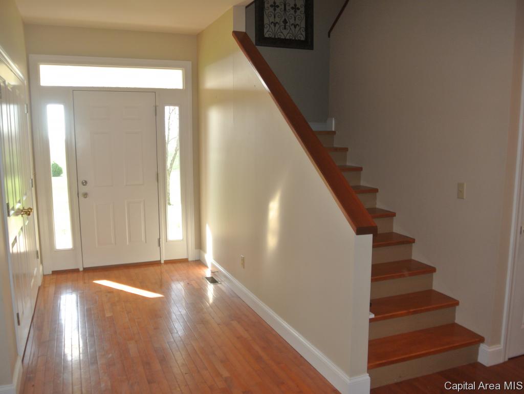 1826 Sellars Road Murrayville, IL 62668 - Photo 17 of 30