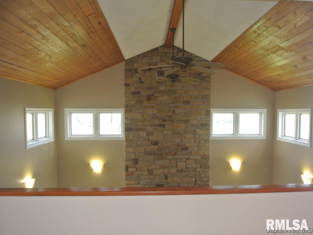 1826 Sellars Road Murrayville, IL 62668 - Photo 18 of 30