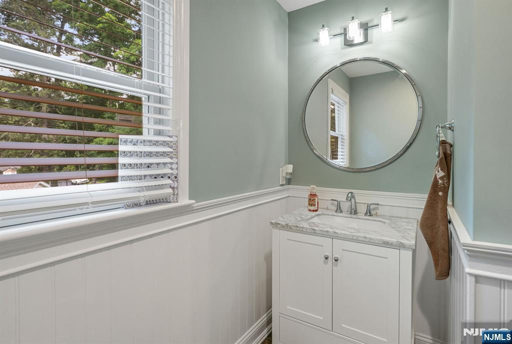 31 Osceola Road Wayne, NJ 07470 - Photo 21 of 44