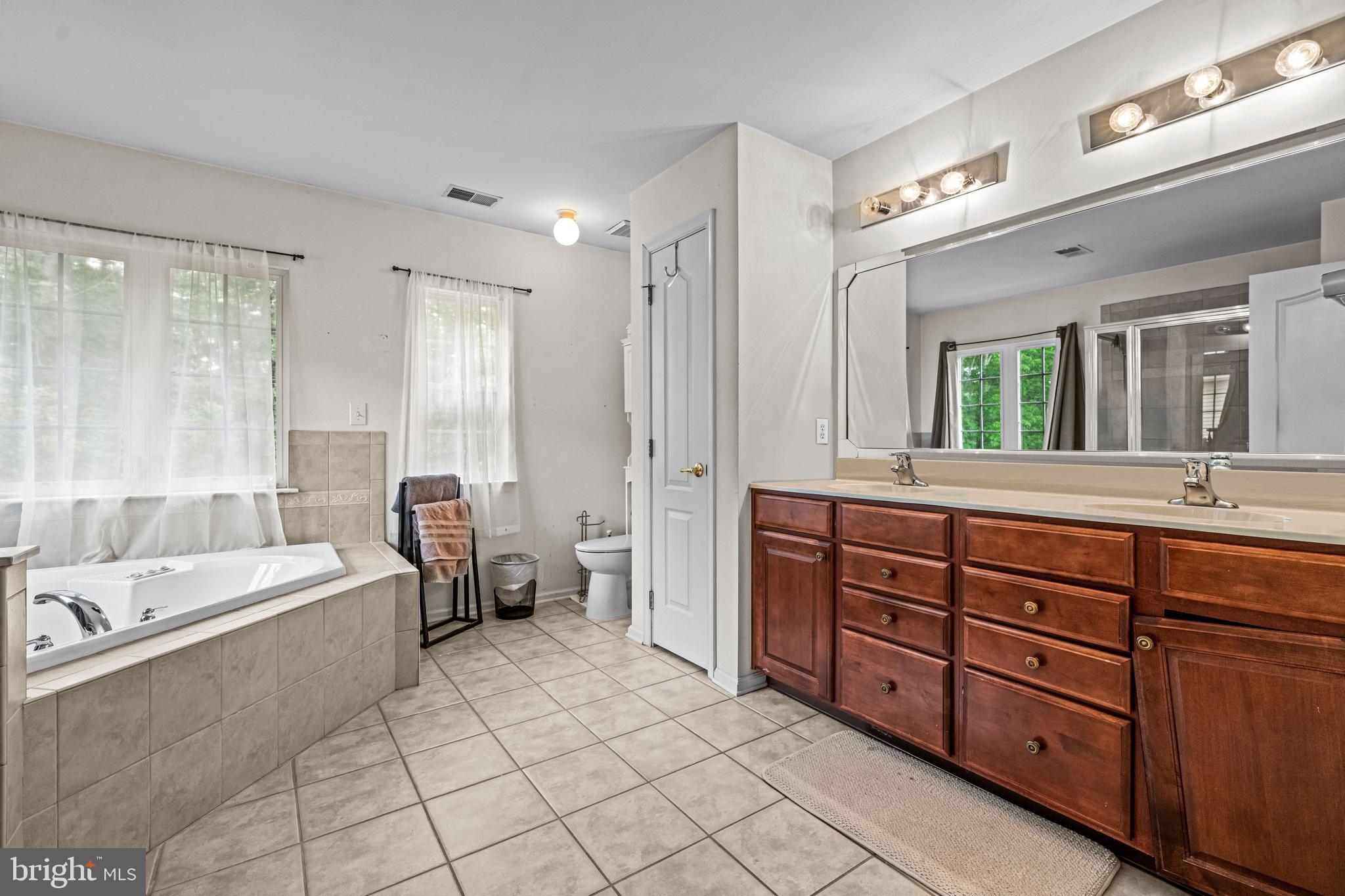 29 Buckingham Drive Berlin, NJ 08009 - Photo 41 of 50