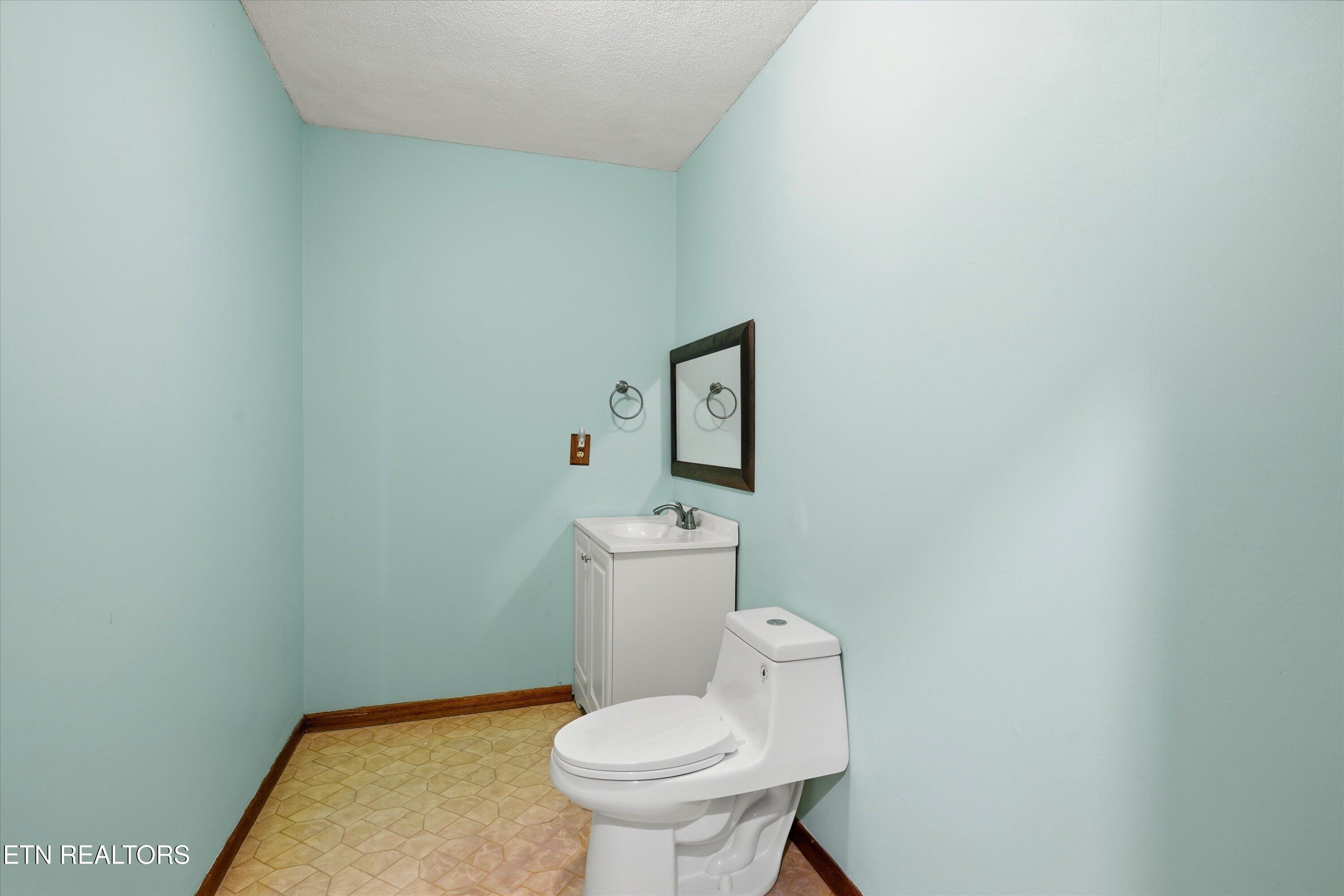 6428 Spring View Lane Knoxville, TN 37918 - Photo 34 of 43 Lower Level Half Bath