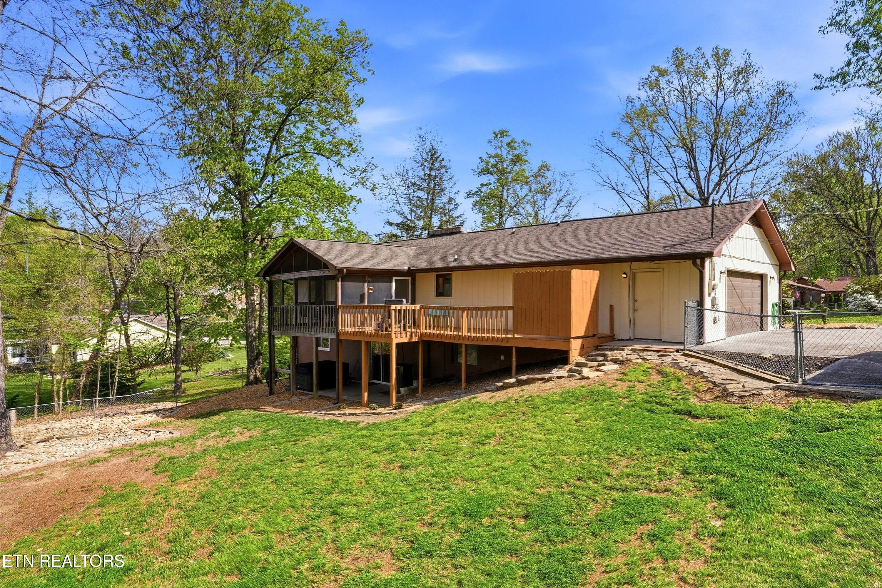 6428 Spring View Lane Knoxville, TN 37918 - Photo 40 of 43 Backyard