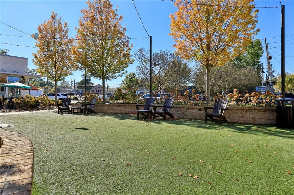 3328 Knight Road Marietta, GA 30066 - Photo 44 of 44 a view of a yard with cars