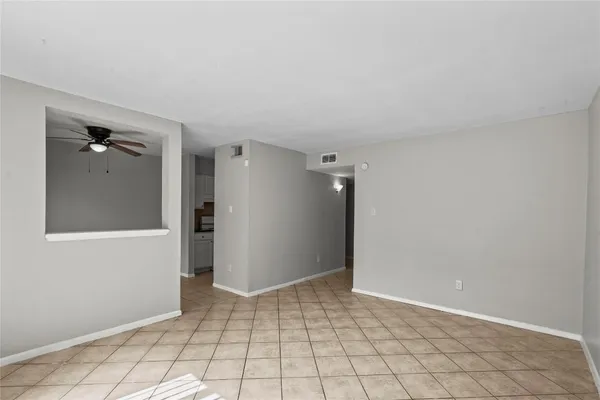 $1,050 | 2202 16th Avenue North, Unit 4, Texas City, TX 77590