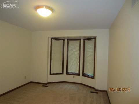8030 Perry Road Grand Blanc, MI 48439 - Photo 27 of 36 20447355-26.JPG