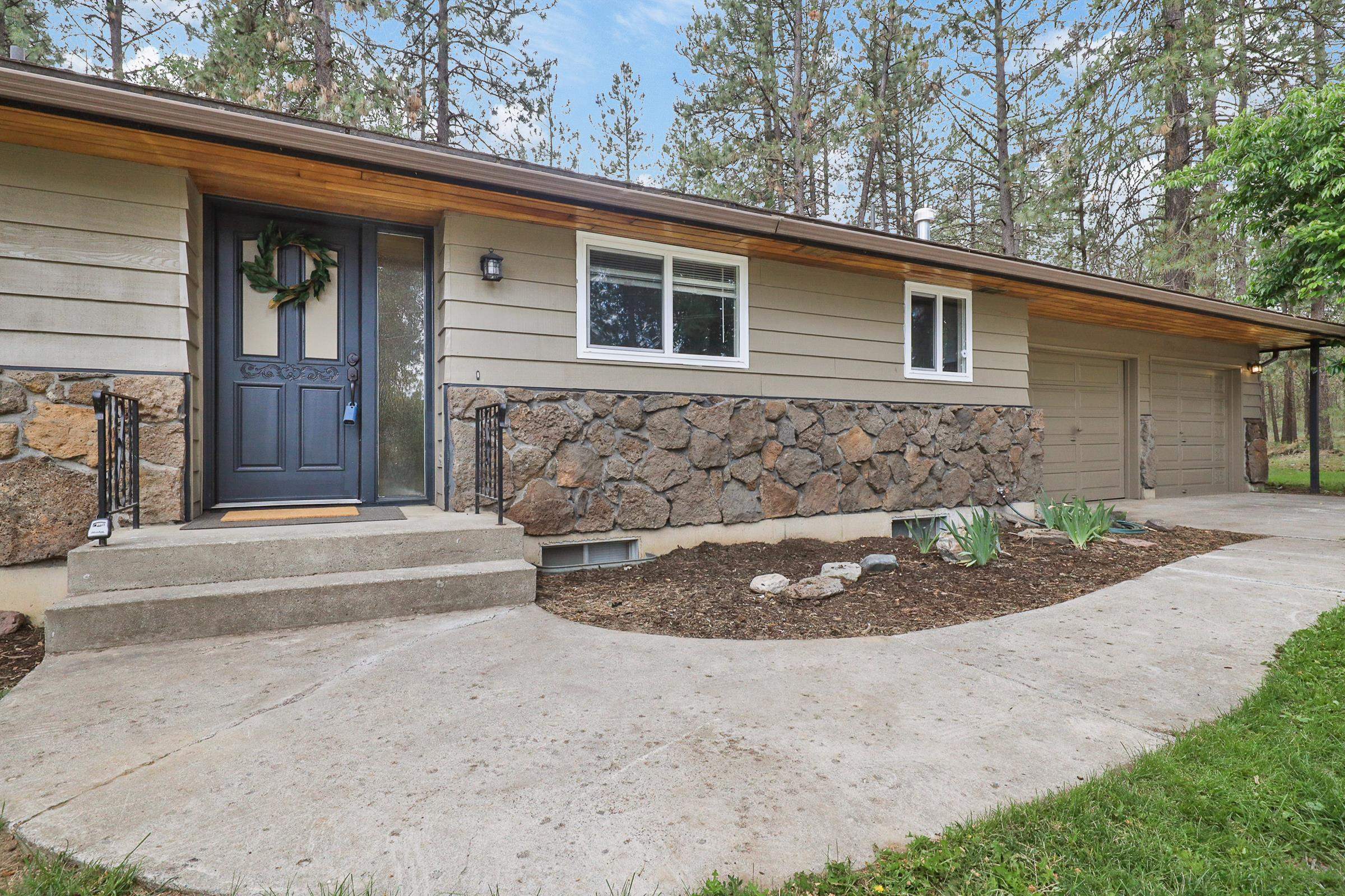 10818 South Cedar Road Spokane, WA 99224 - Photo 6 of 37