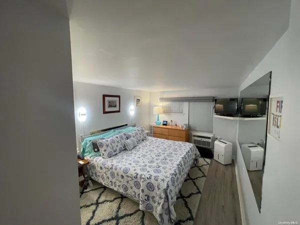 $20,000 | 7 Dehnhoff Walk, Ocean Beach, NY 11770