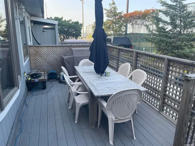 $20,000 | 7 Dehnhoff Walk, Ocean Beach, NY 11770