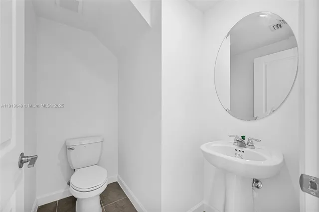 $2,600 | 1400 Southeast 6th Road, Homestead, FL 33034