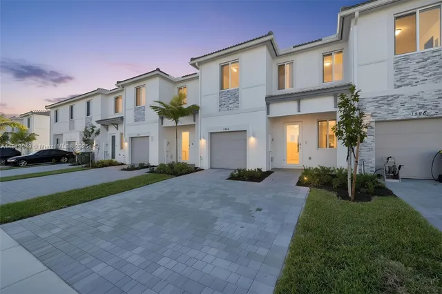 $2,600 | 1400 Southeast 6th Road, Homestead, FL 33034