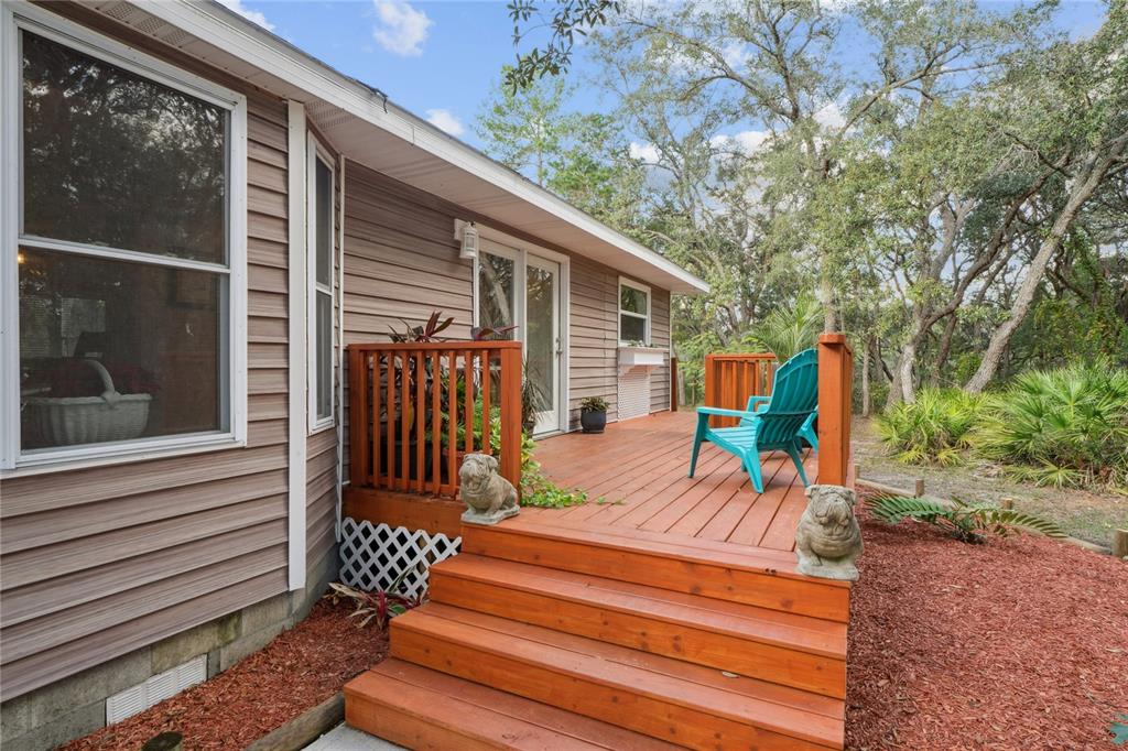 11185 Cleever Street Weeki Wachee, FL 34614 - Photo 6 of 57