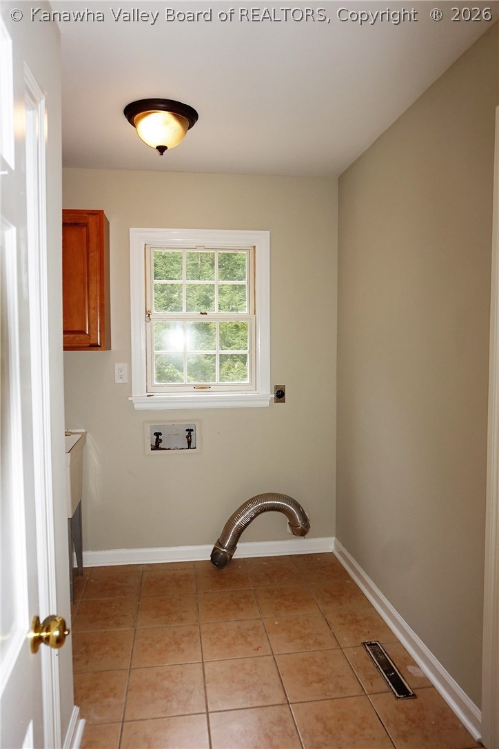 1505 Mt Vernon Road Charleston, WV 25314 - Photo 11 of 29 Gallery Image 11