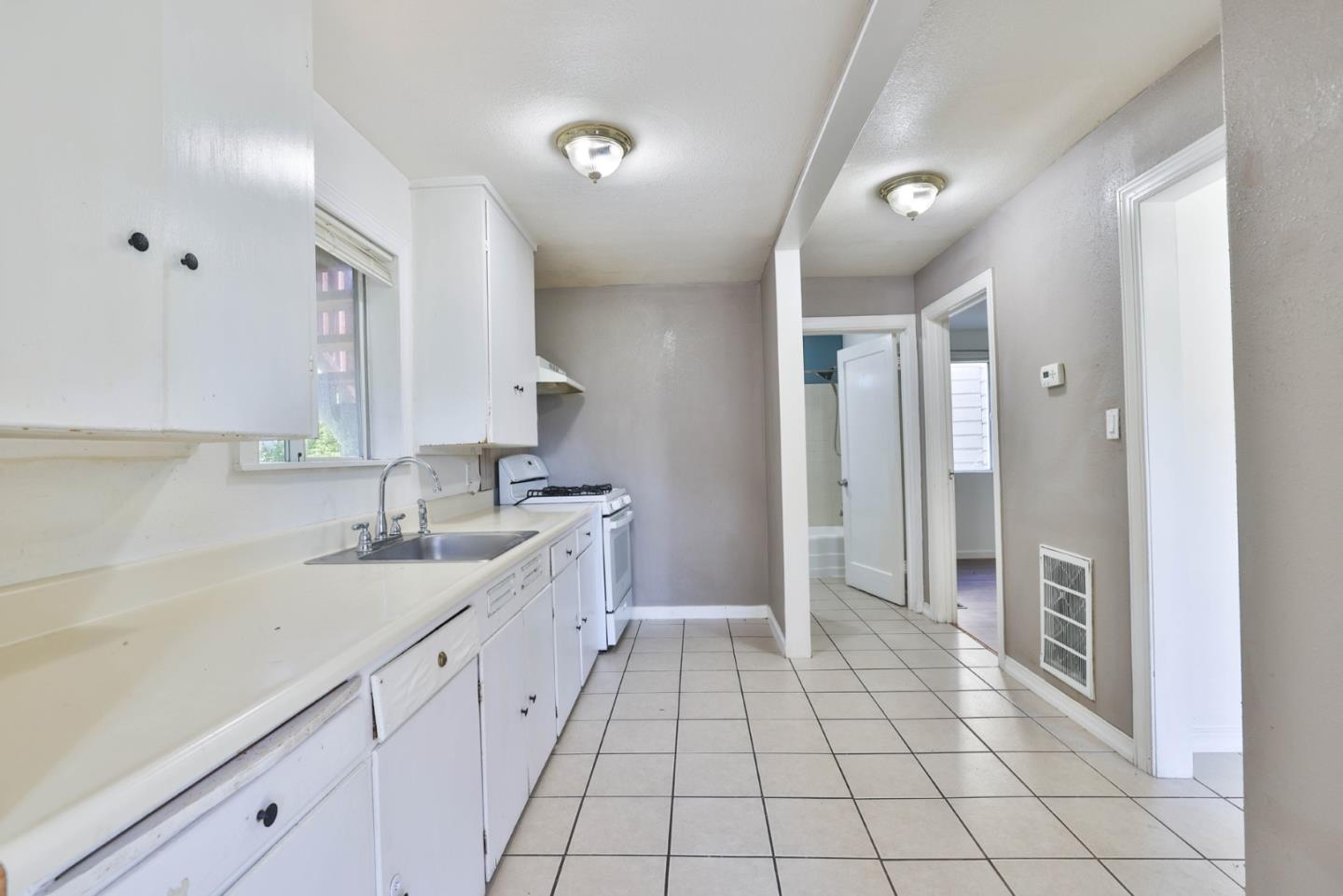 3557 San Felipe Road San Jose, CA 95135 - Photo 10 of 15