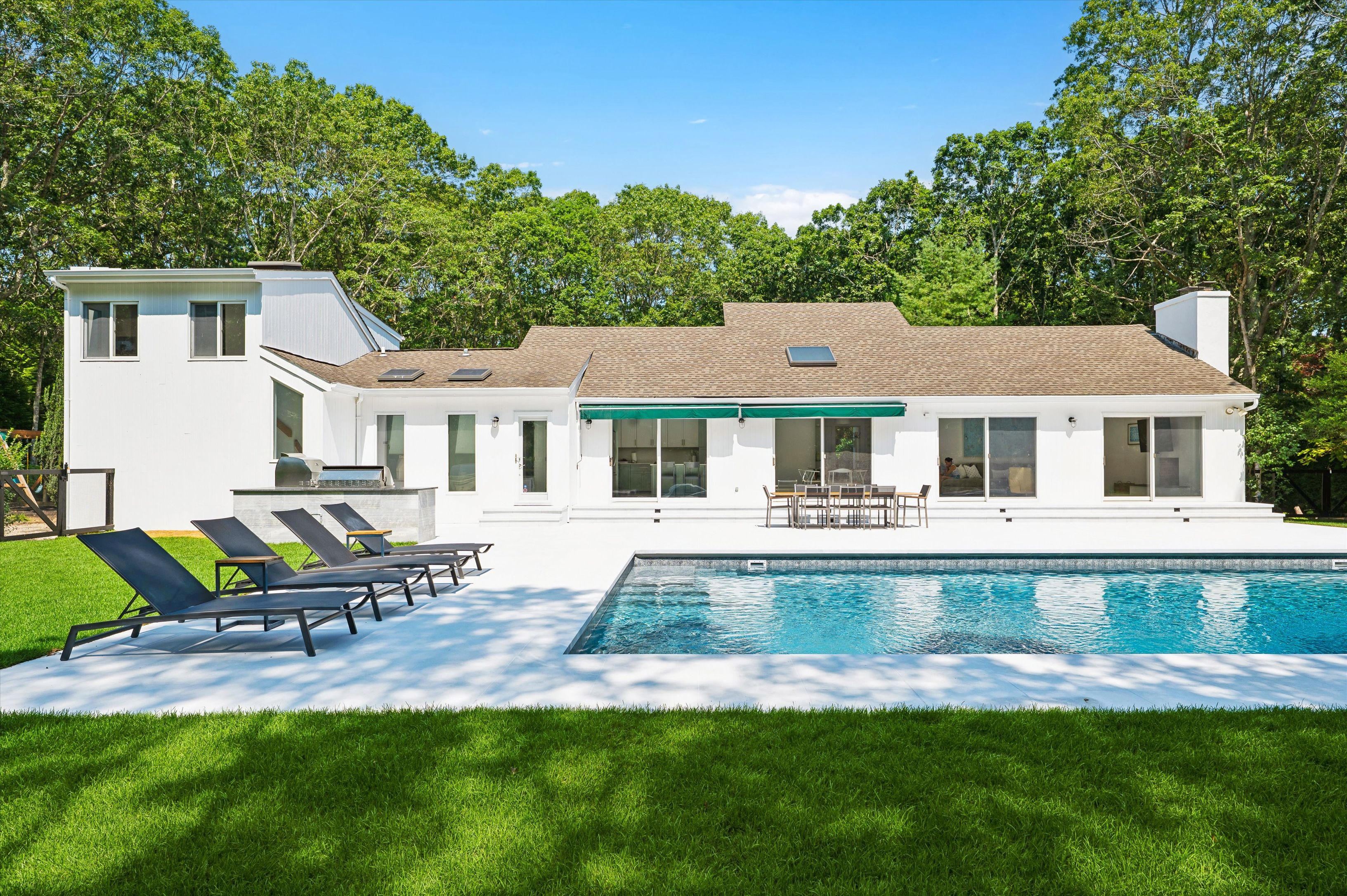 14 Livery Lane East Hampton, NY 11937 - Photo 3 of 33