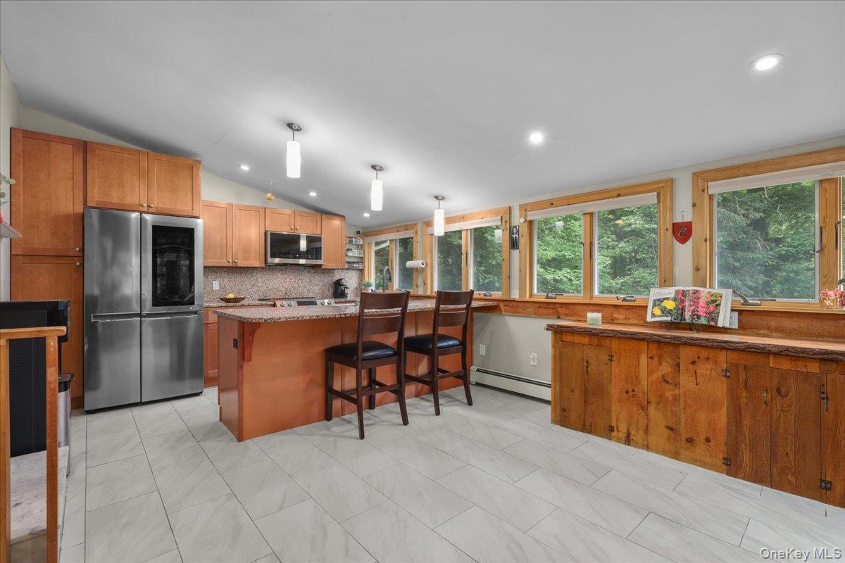 106 Ridgeland Road South Salem, NY 10590 - Photo 10 of 31 Eatt in Kitchen