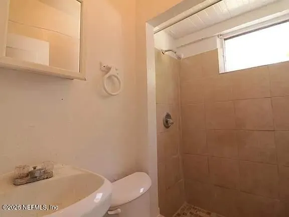 $725 | 1243 West 25th Street, Jacksonville, FL 32209