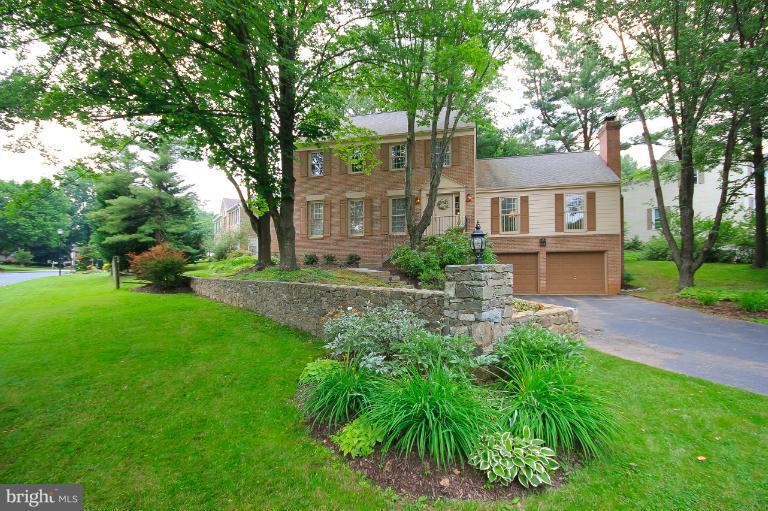 9400 Reach Road Potomac, MD 20854 - Photo 21 of 30 Exterior (Front)
