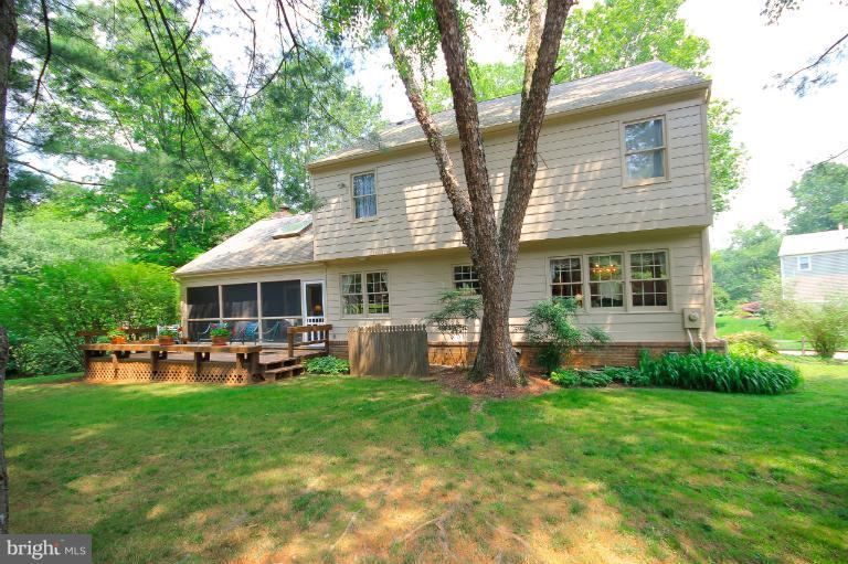 9400 Reach Road Potomac, MD 20854 - Photo 29 of 30 Exterior (Rear)