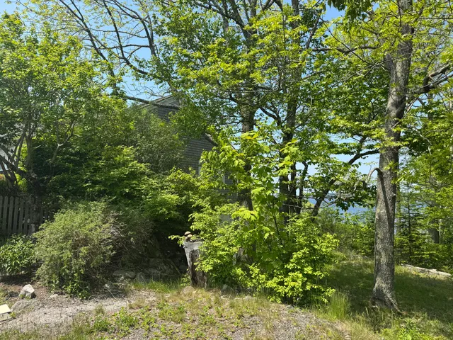 $1,495,000 | 36 Wiegand Place, Deer Isle, ME 04650