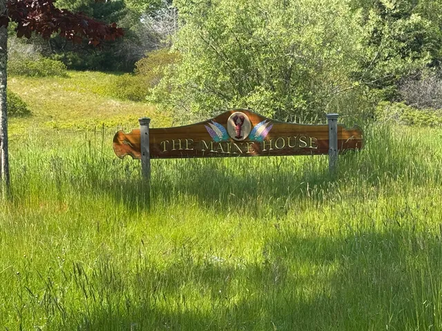 $1,495,000 | 36 Wiegand Place, Deer Isle, ME 04650