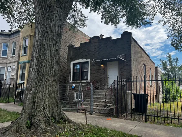 $145,000 | 3039 West Flournoy Street, Chicago, IL 60612