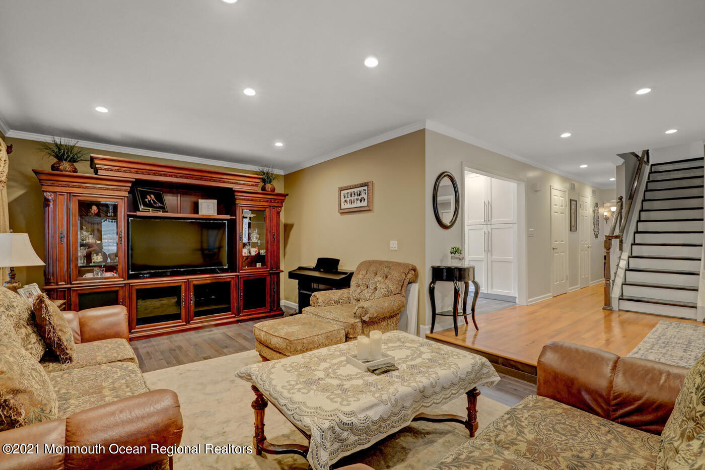 120 Johnathan Road Manchester Township, NJ 08759 - Photo 5 of 51 12 - Living Room