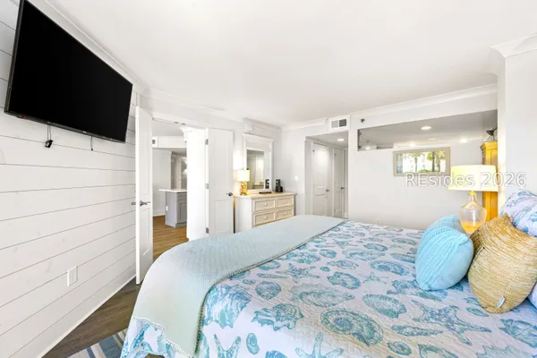 $1,295,000 | 1 Ocean Lane, Unit 1110, Hilton Head Island, SC 29928