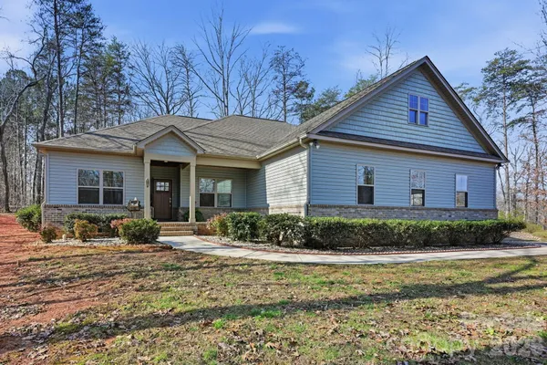 $525,000 | 4582 Sagittarius Circle, Denver, NC 28037