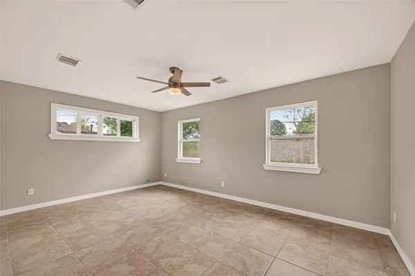 $1,600 | 1310 Belshire Road, Pasadena, TX 77502