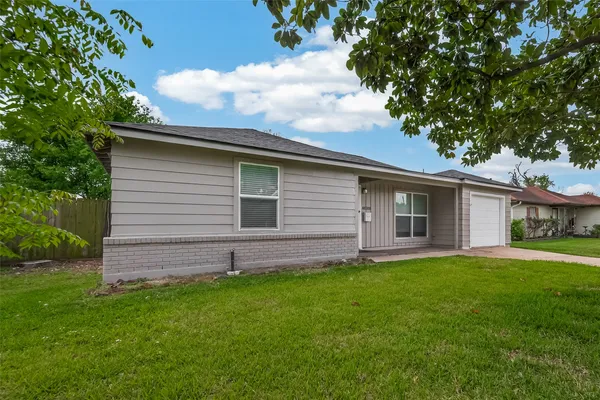 $1,600 | 1310 Belshire Road, Pasadena, TX 77502