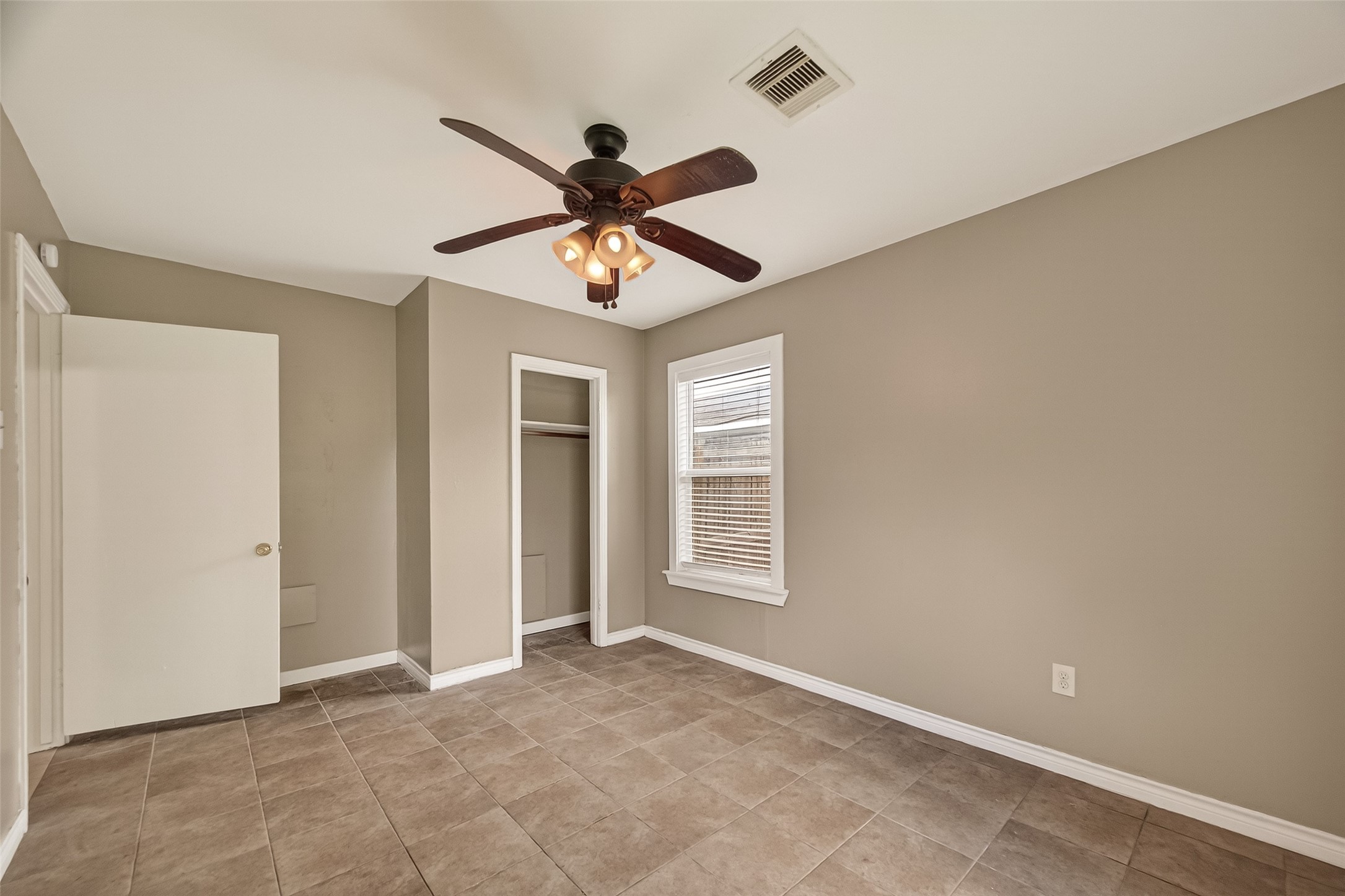 1310 Belshire Road Pasadena, TX 77502 - Photo 23 of 32