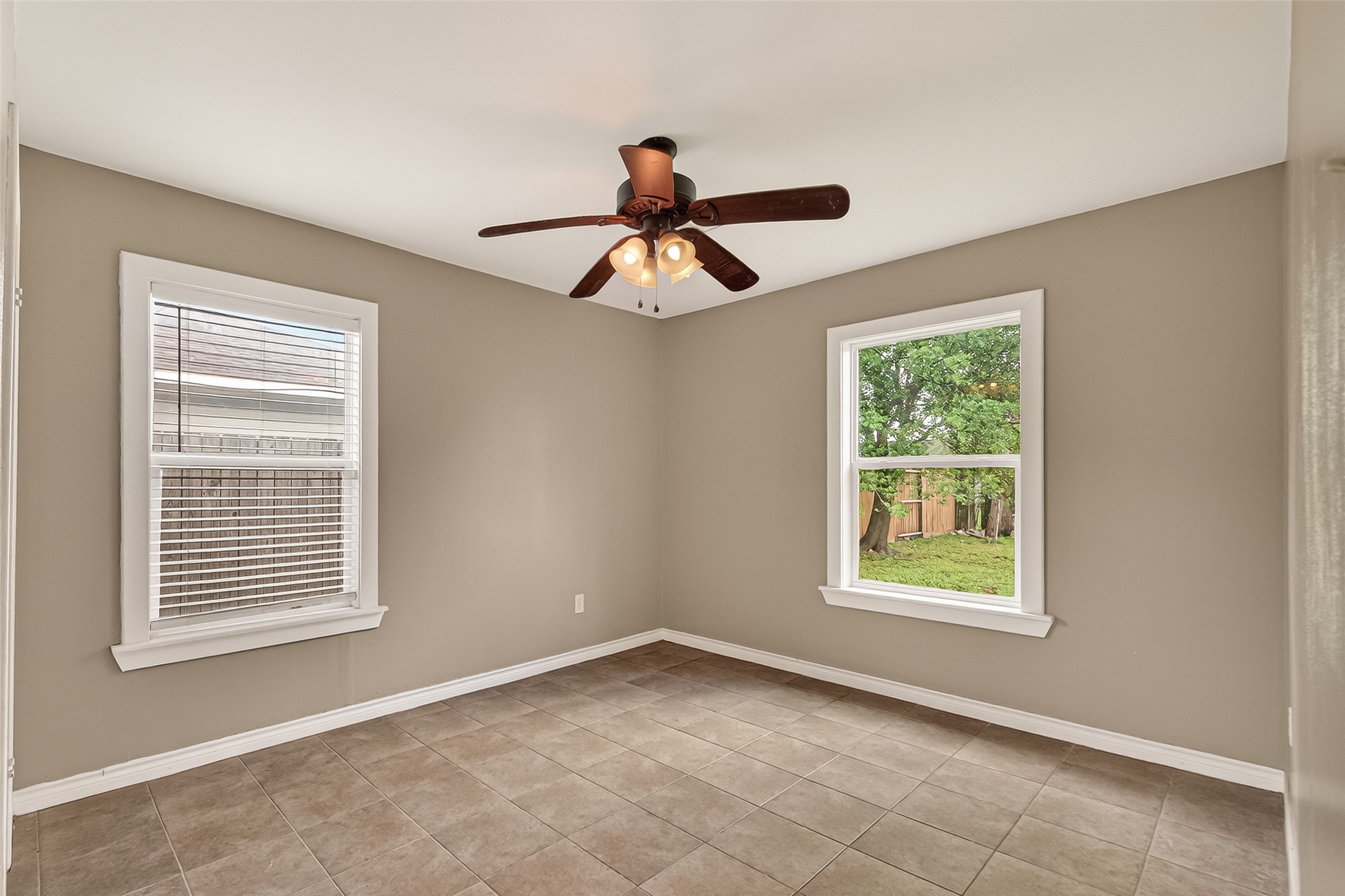 1310 Belshire Road Pasadena, TX 77502 - Photo 24 of 32