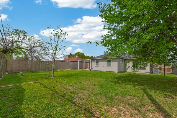 $1,600 | 1310 Belshire Road, Pasadena, TX 77502