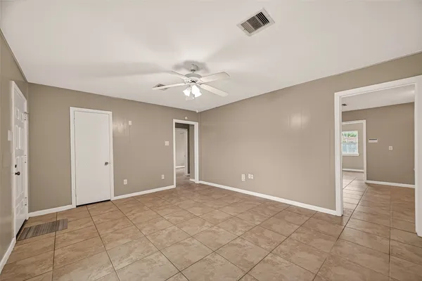 $1,600 | 1310 Belshire Road, Pasadena, TX 77502