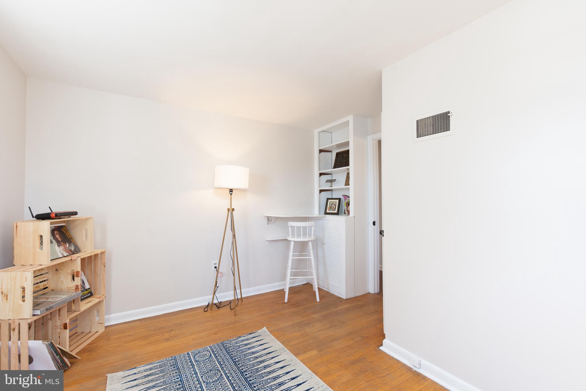 2 Benburb Road Phoenixville, PA 19460 - Photo 22 of 31 Bedroom 5 with built in desk