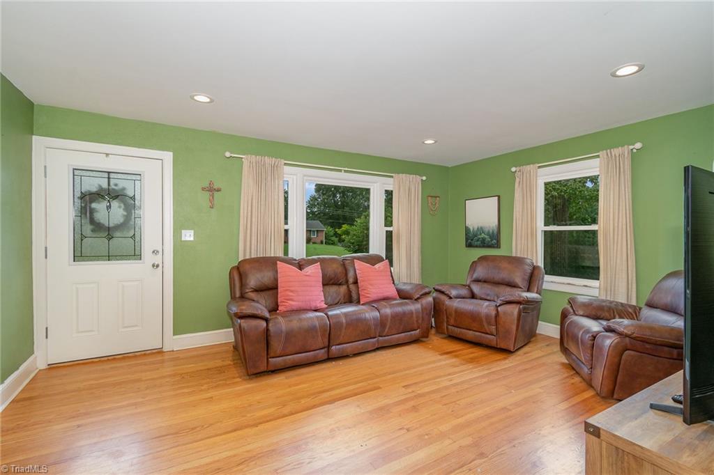 272 Eller Road Winston-Salem, NC 27107 - Photo 7 of 31 Gallery Image 7