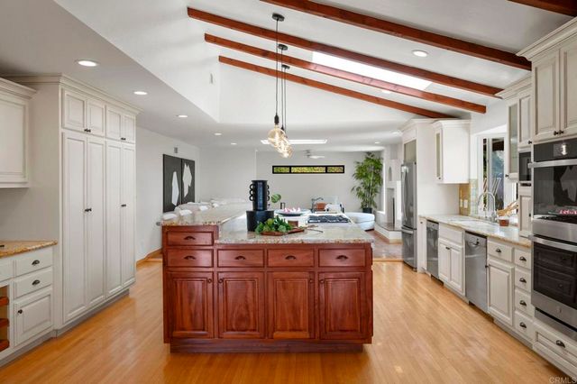 $3,900,000 | 6301 Castejon Drive, La Jolla, CA 92037