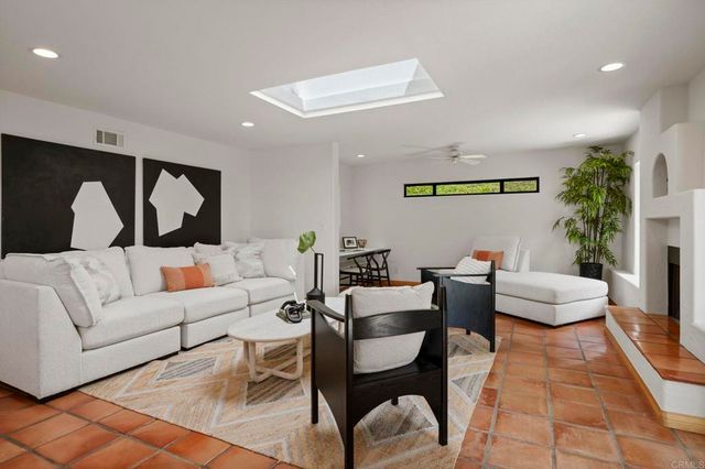 $3,900,000 | 6301 Castejon Drive, La Jolla, CA 92037